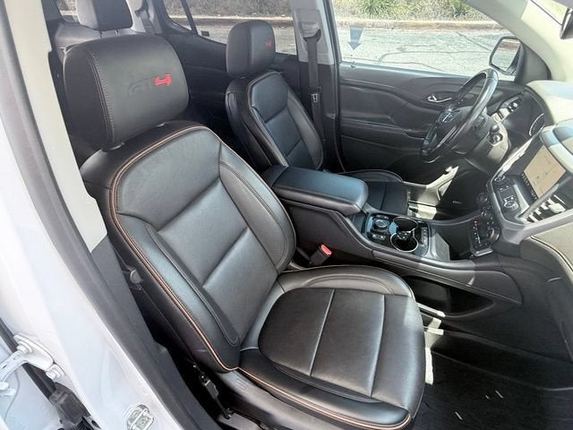 2021 GMC Acadia AT4