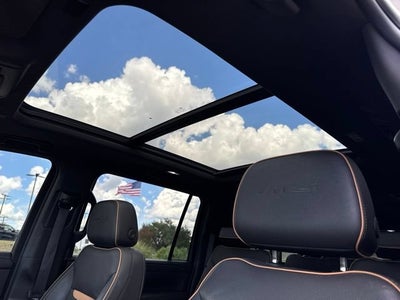 2022 GMC Yukon XL AT4