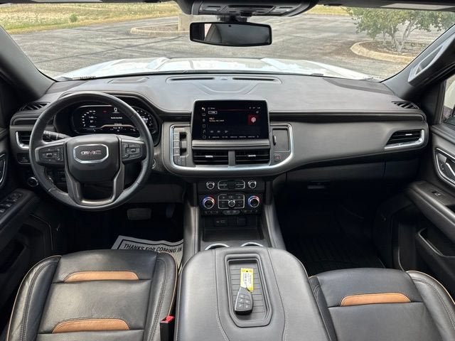2022 GMC Yukon XL AT4