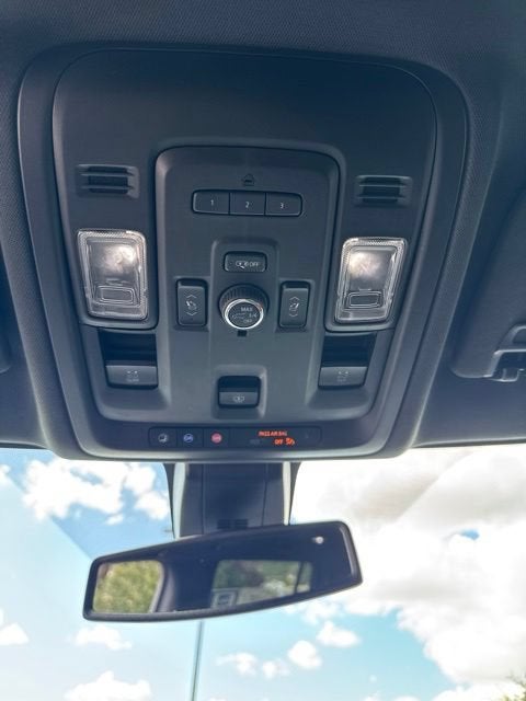 2022 GMC Yukon XL AT4