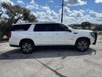 2022 GMC Yukon XL AT4