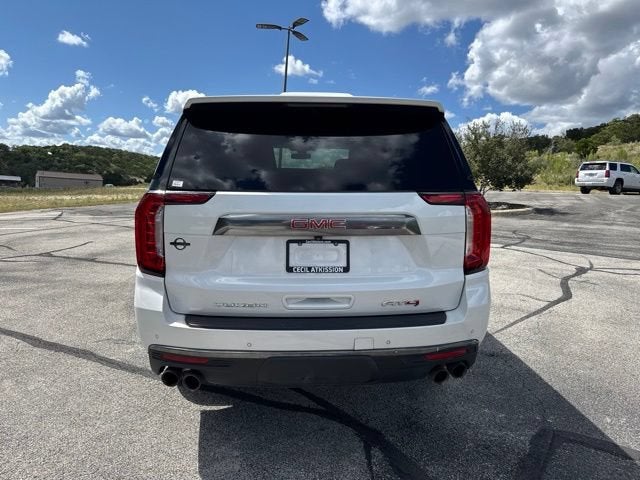 2022 GMC Yukon XL AT4