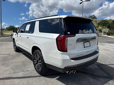 2022 GMC Yukon XL AT4