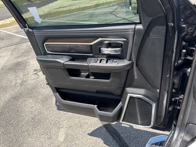 2022 RAM 2500 Laramie Crew Cab 4x4 6'4" Box