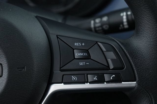 2024 Nissan Versa 1.6 SV