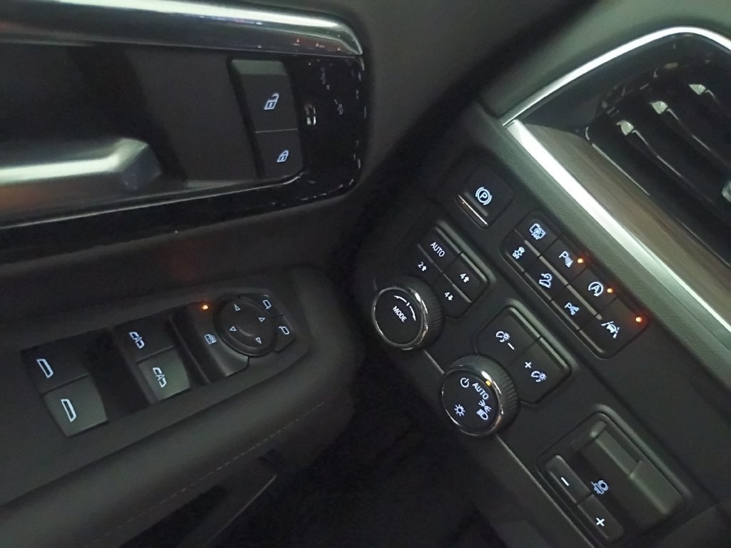 2027 Chevrolet Tahoe LS