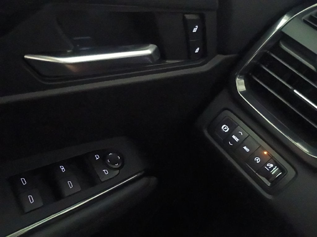 2027 GMC Acadia AT4